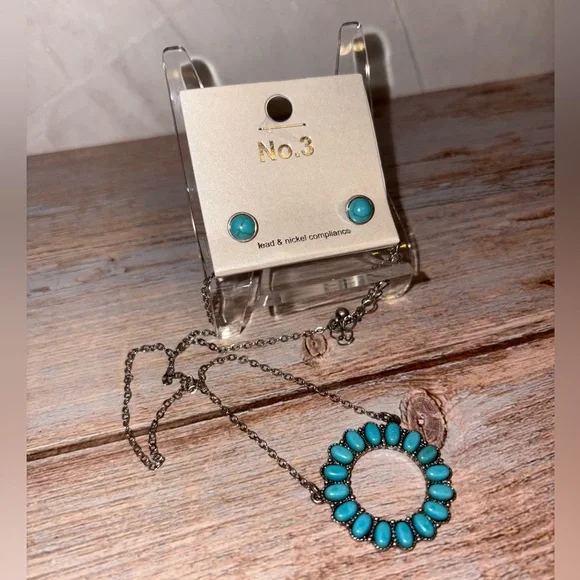 Faux Turquoise Necklace and Earring Set - Picture 2 of 3